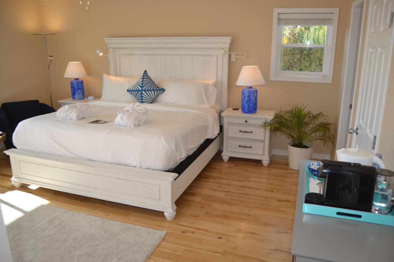 Salish B&B And Spa เวสต์ เคโลว์นา ภายนอก รูปภาพ