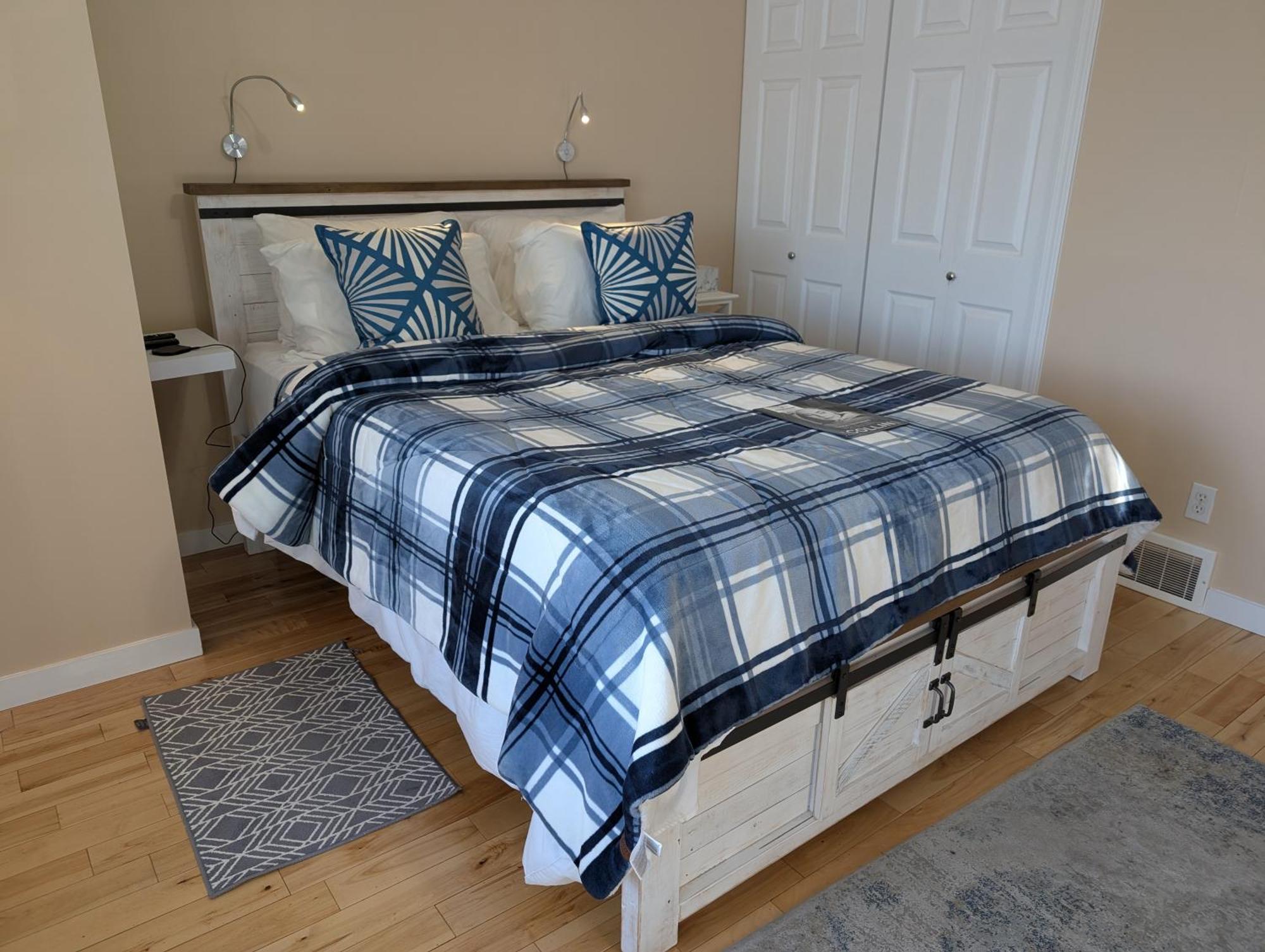 Salish B&B And Spa เวสต์ เคโลว์นา ภายนอก รูปภาพ